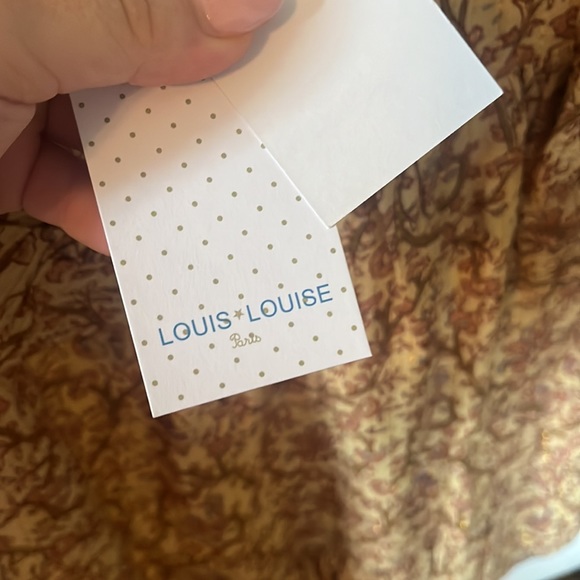 Cutest floral with gold detailing dress! Multiple sizes available - Picture 3 of 3